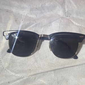 Ray-Ban Clubmaster Sunglasses RB3016